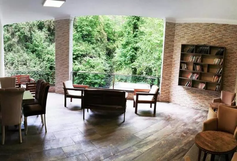 şelale Otel