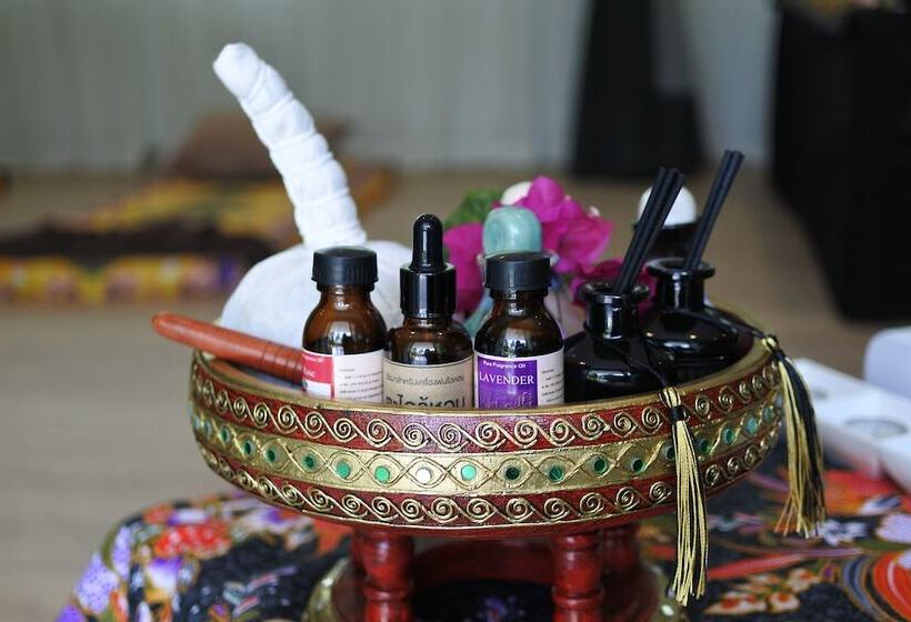 هتل Craft Resort & Villas, Phuket Town