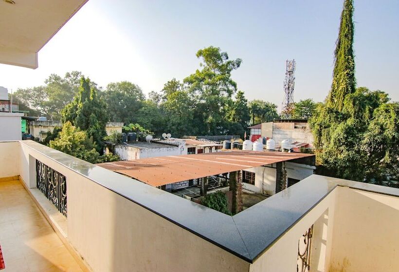 Fabhotel City Palace