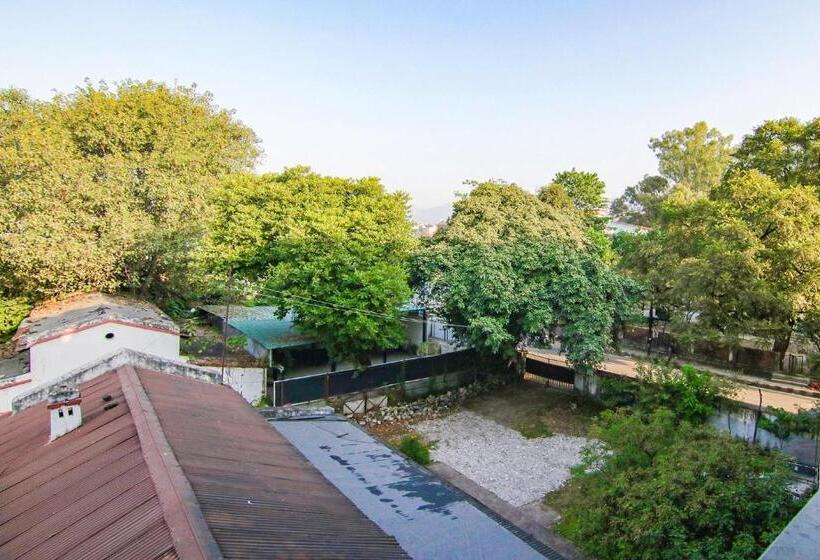 Fabhotel City Palace