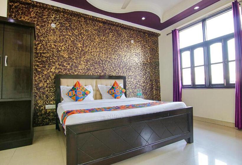 Fabhotel City Palace