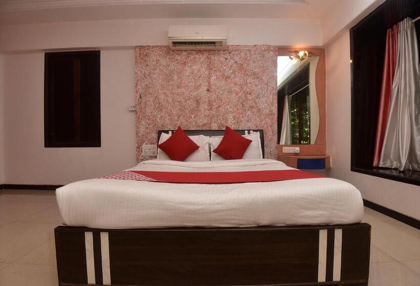 ホテル Oyo 19160 Dev Shelter