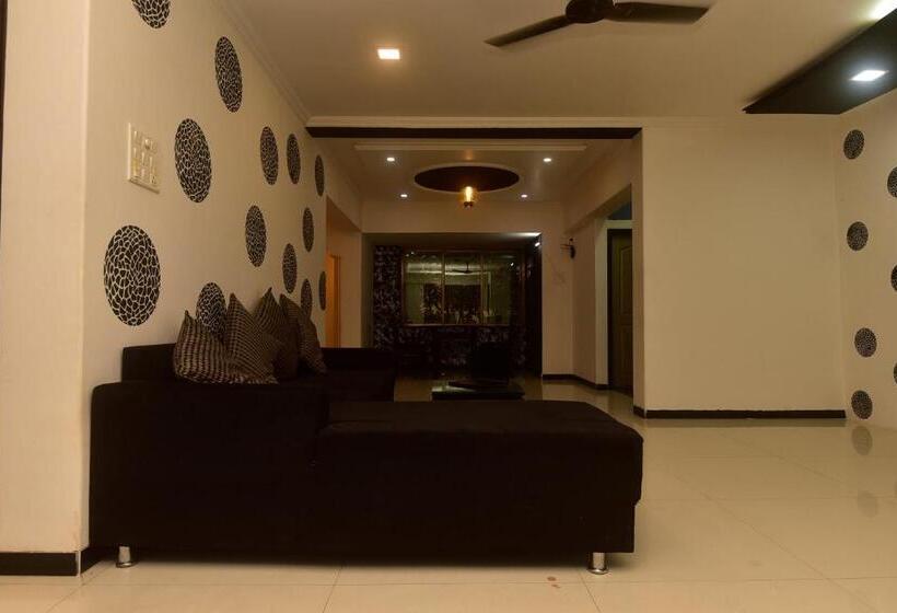 ホテル Oyo 19160 Dev Shelter