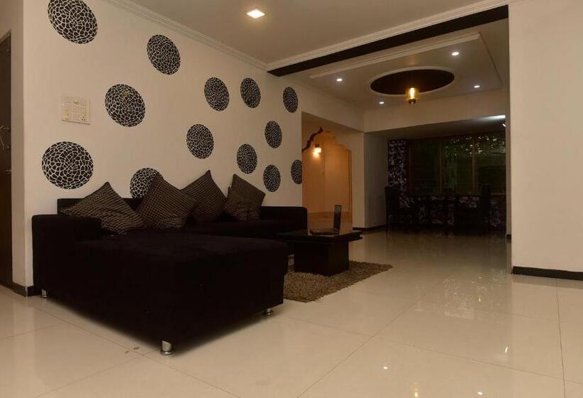 ホテル Oyo 19160 Dev Shelter