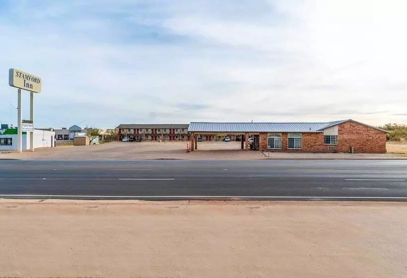 Motelli Stamford Inn