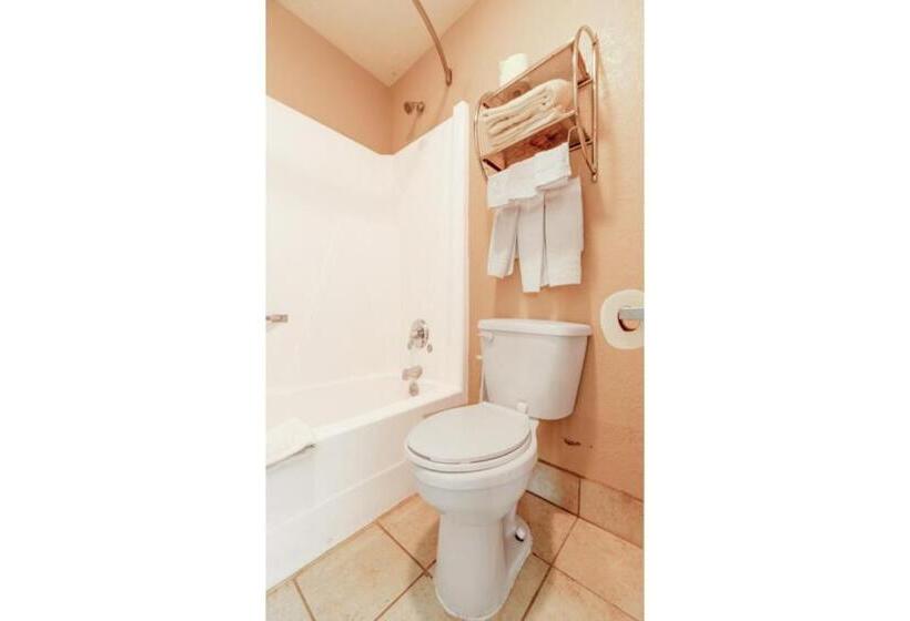 فندق على الطريق Stamford Inn