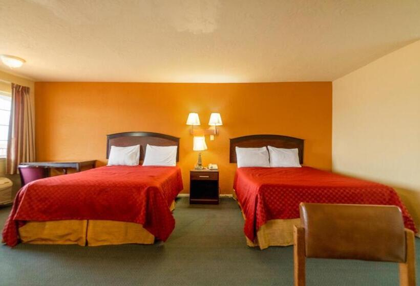 فندق على الطريق Stamford Inn