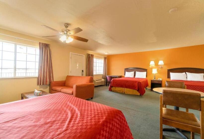 فندق على الطريق Stamford Inn