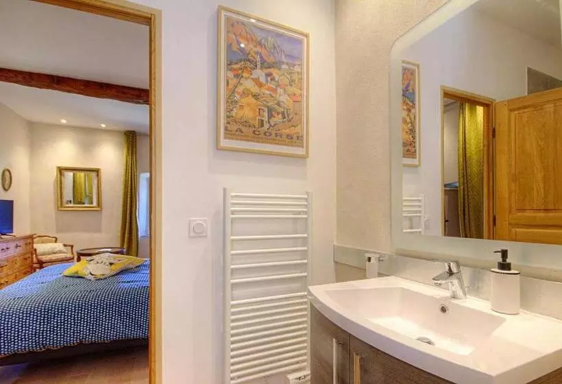 ペンション Castellu D Orezza