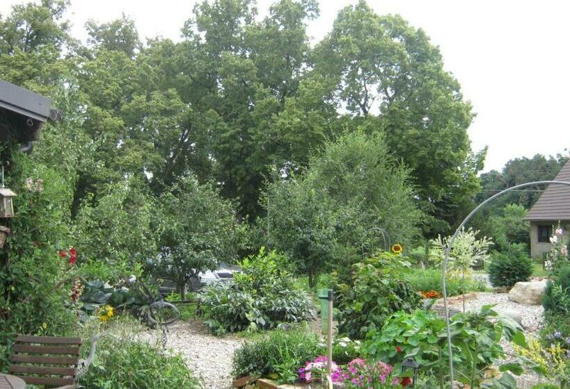 Pensió Die Bunte Kuh In Federow