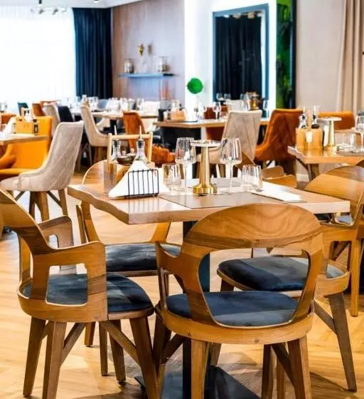 Majatalo Praya Boutique