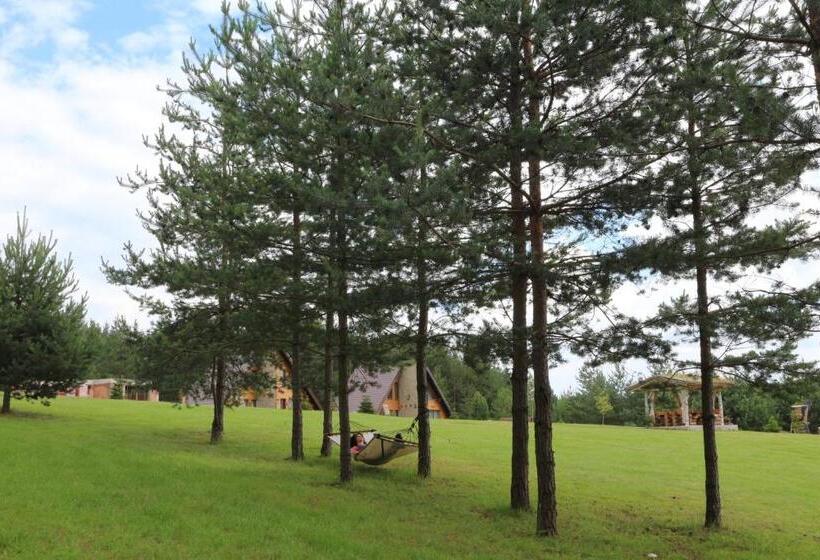Lomakeskus Forest Houses,форест хаусис