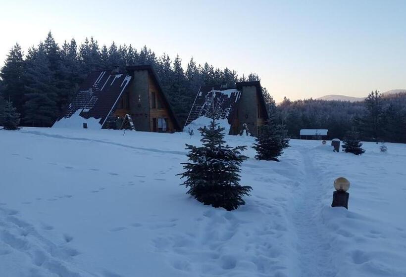 Lomakeskus Forest Houses,форест хаусис
