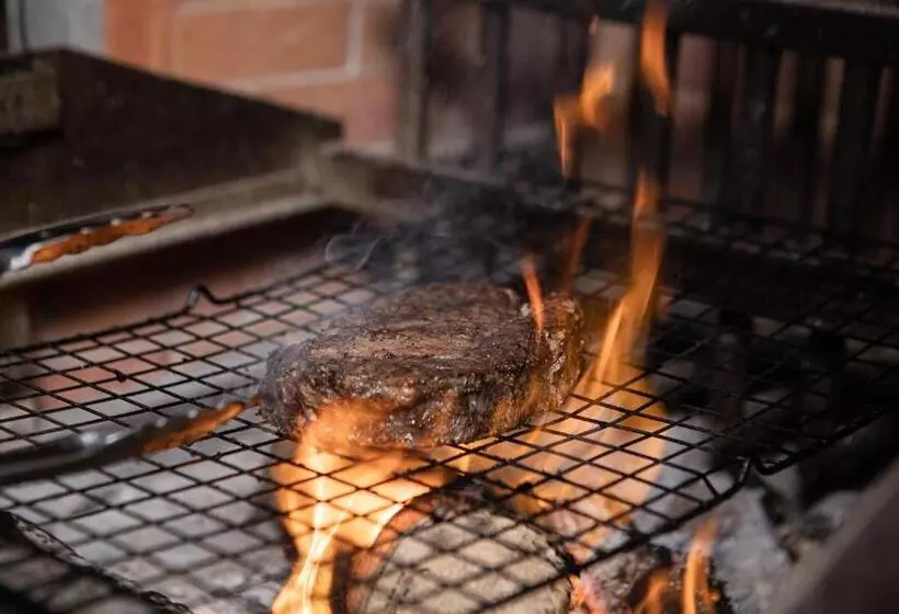 リゾートホテル Monte Vista Chalet Khaoyai