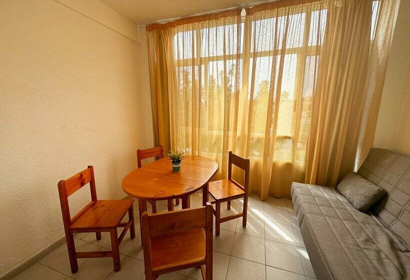 Apartamentos Sol Y Luna 3000