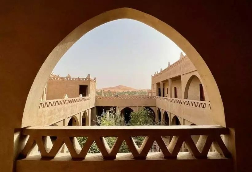 تختخواب و صبحانه Riad Oasis