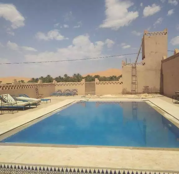 تختخواب و صبحانه Riad Oasis