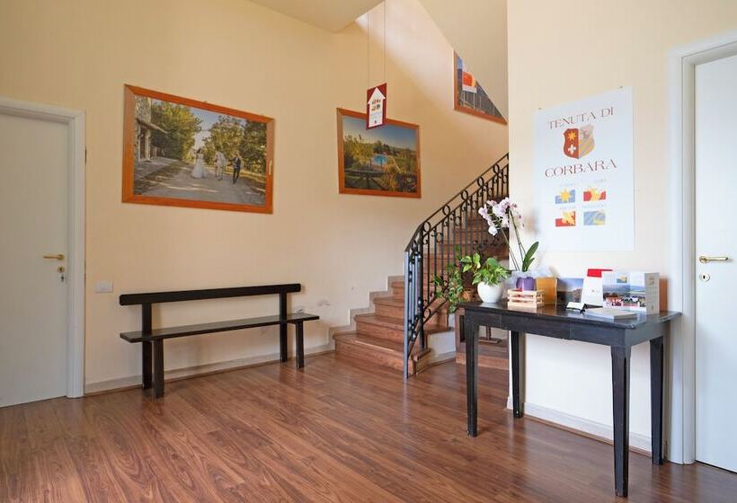 هتل Tenuta Di Corbara