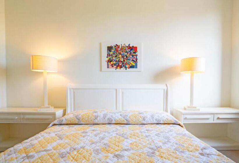 هتل Tenuta Di Corbara