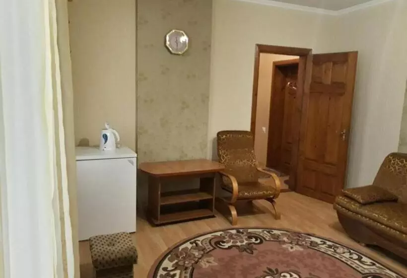 هتل сонячна