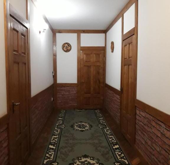 בית מלון כפרי сонячна