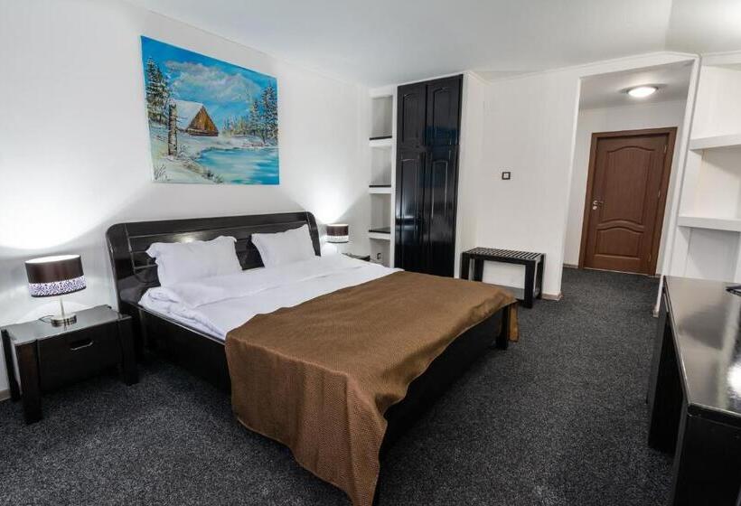 هتل Pensiunea Admiraz