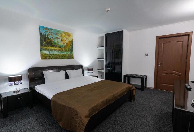 هتل Pensiunea Admiraz