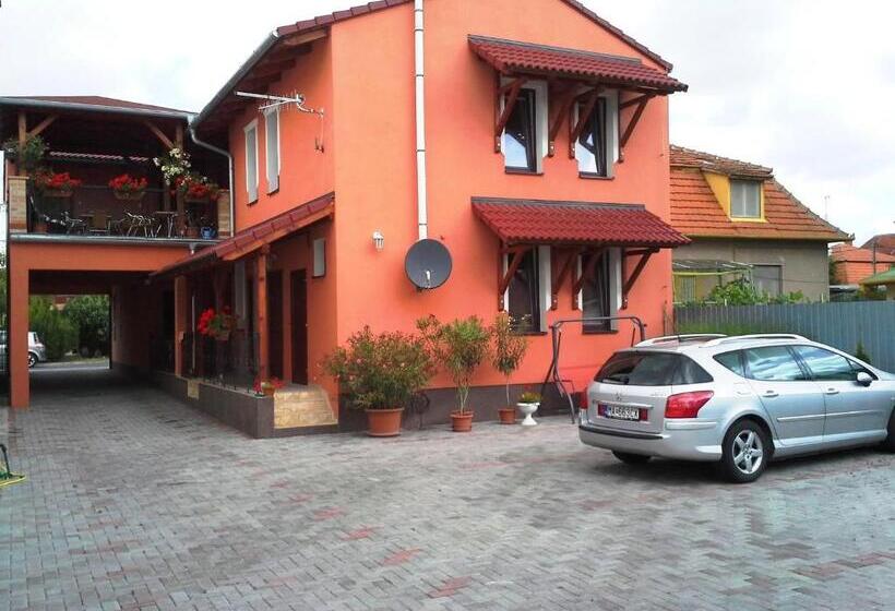 ペンション Adria Penzión