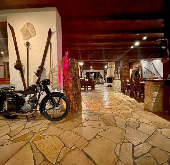 پانسیون Resort Lucky Jasna