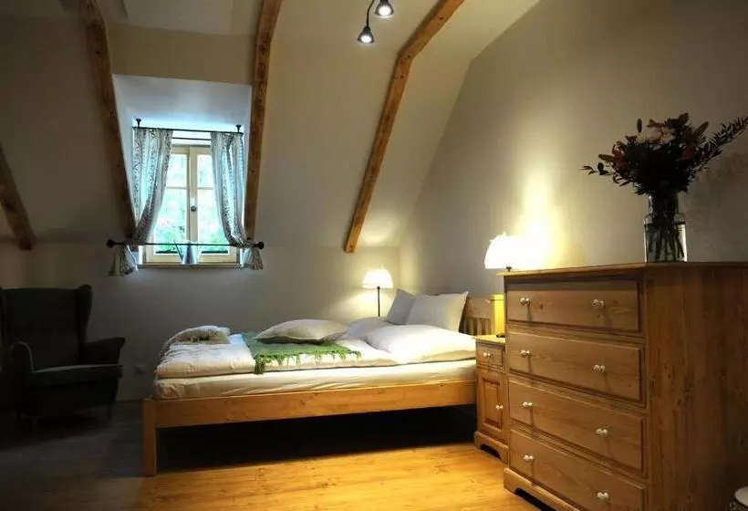 Majatalo Starý Svět