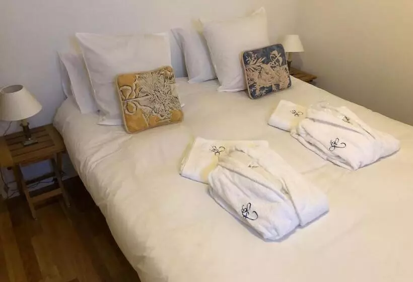 هتل 24h Le Mans Château De Lauresse Chambres D Hôtes Luxe