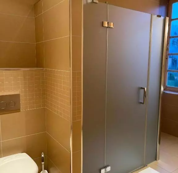 هتل 24h Le Mans Château De Lauresse Chambres D Hôtes Luxe
