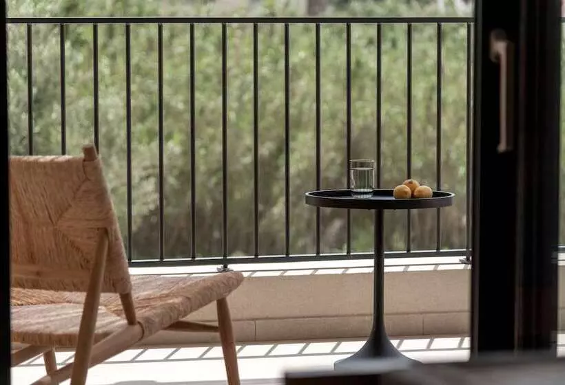 Kymani Boutique Hotel & Suites