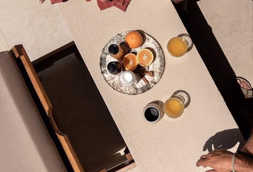 Kymani Boutique Hotel & Suites