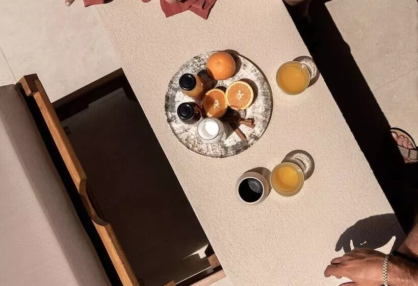 Kymani Boutique Hotel & Suites