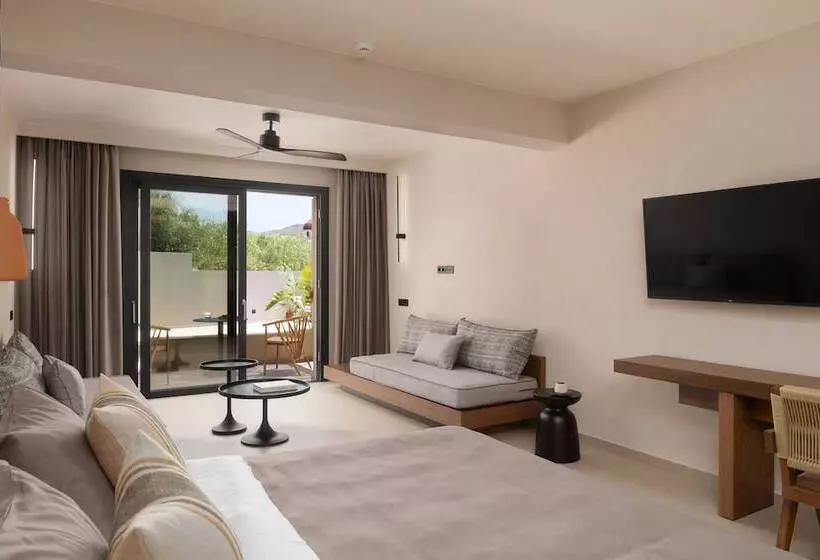 Kymani Boutique Hotel & Suites