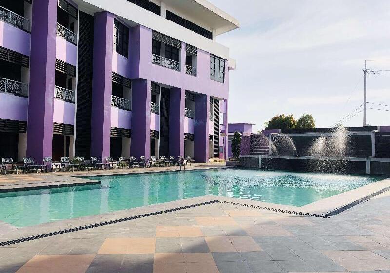 Hotel Kyriad Sadurengas Paser