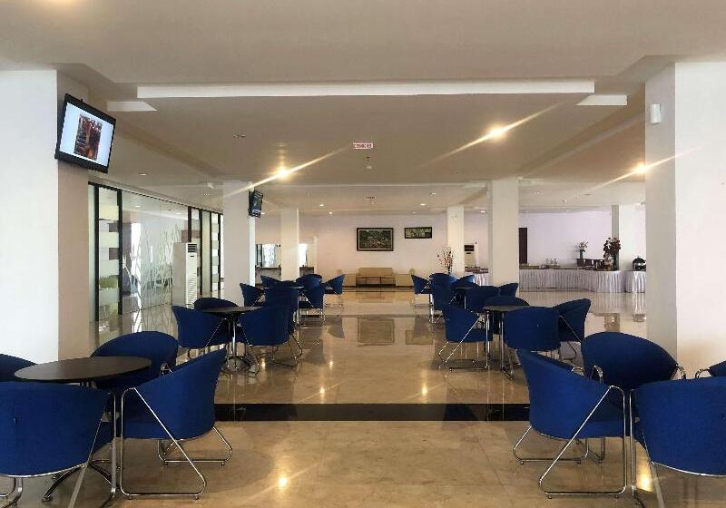 Hotel Kyriad Sadurengas Paser