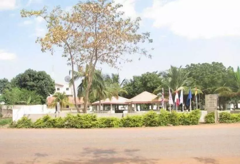 ホテル Luxury West