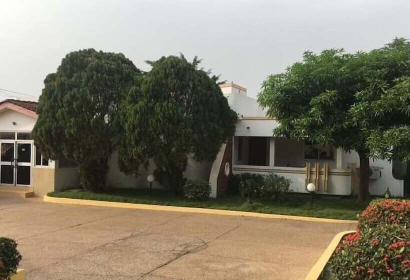 ホテル Luxury West