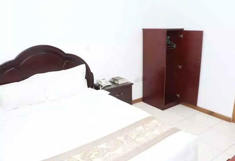 ホテル Luxury West