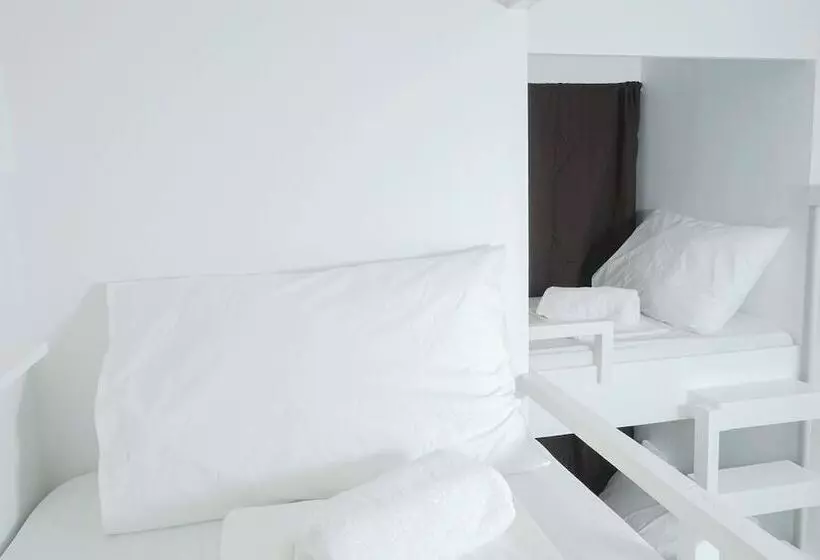 ホテル The A Hostel