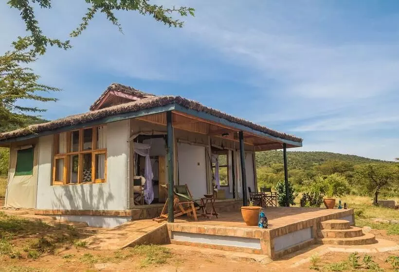 هتل Oldarpoi Mara Camp