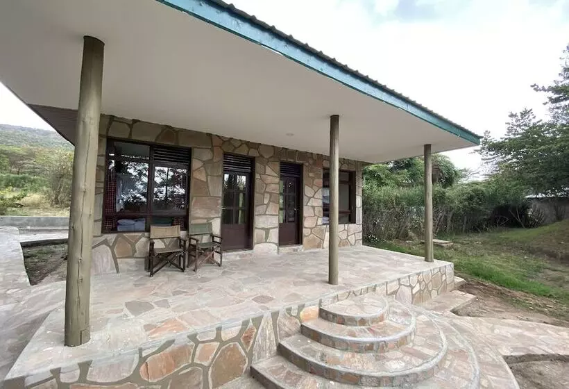 هتل Oldarpoi Mara Camp