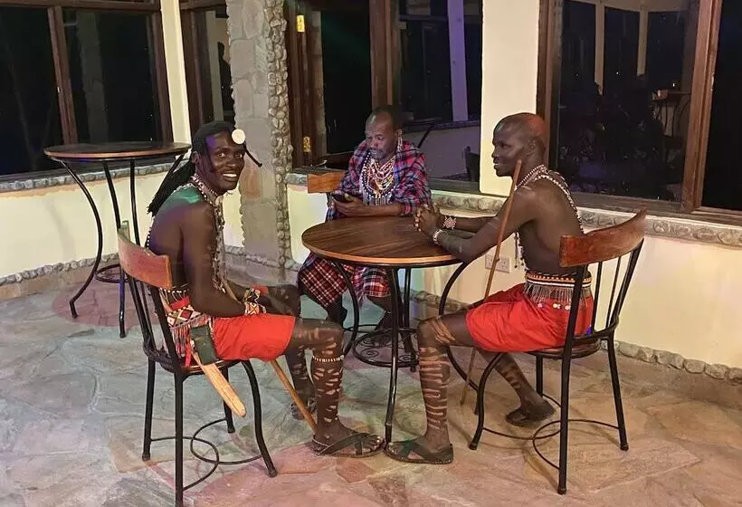 هتل Oldarpoi Mara Camp