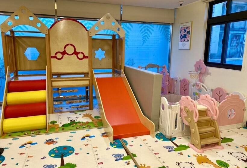 هتل Flower's Home