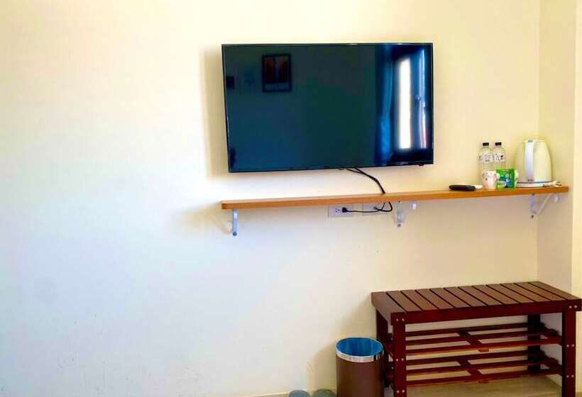 هتل Flower's Home