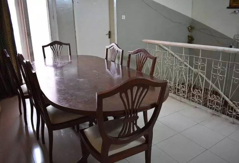 هتل Grand Inn Guest House