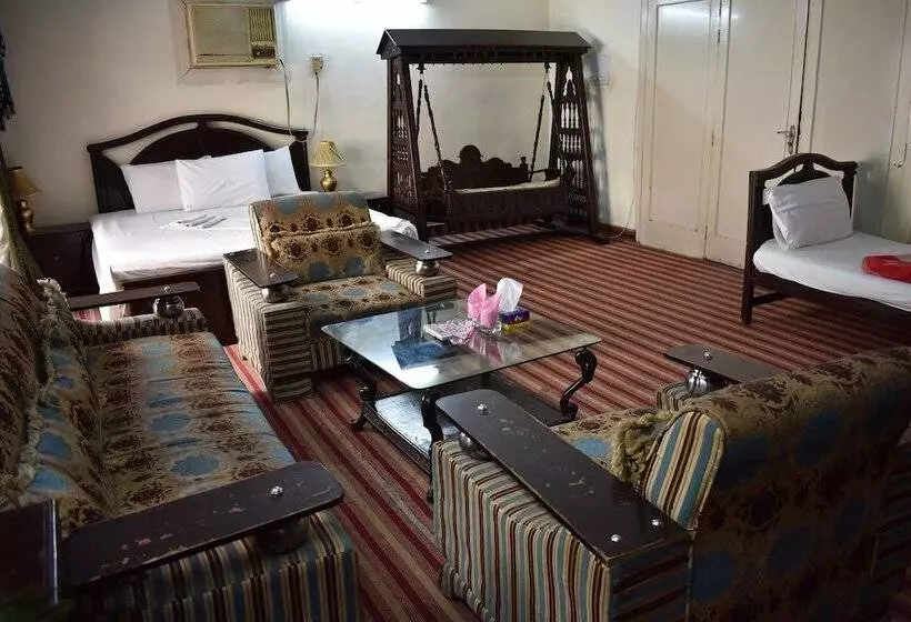 هتل Grand Inn Guest House