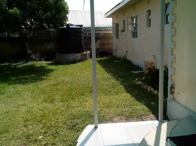 هتل Paulice Guest House